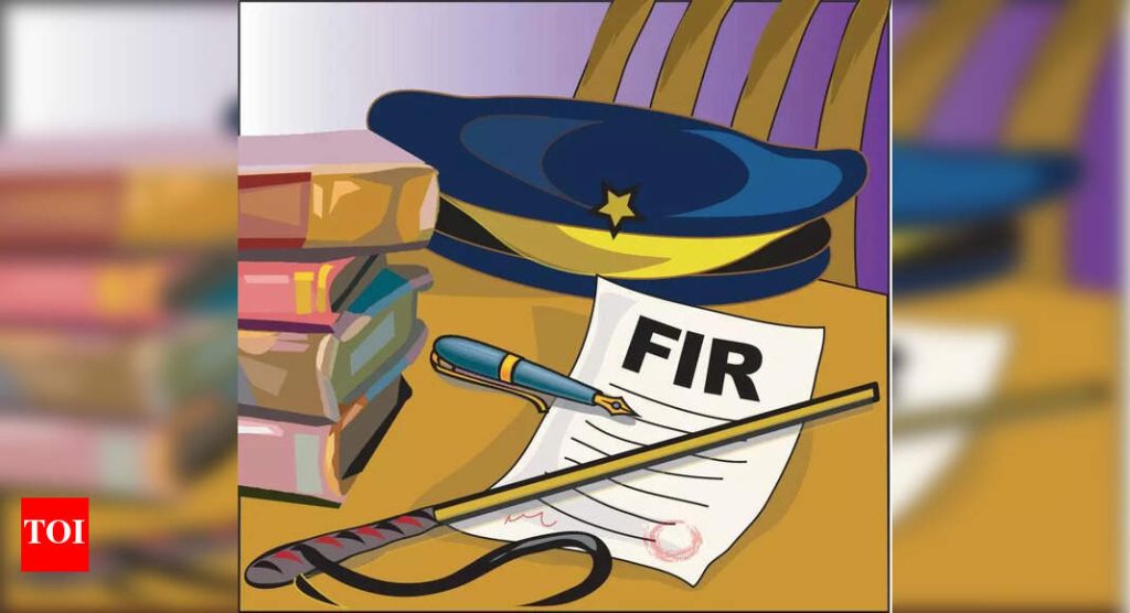 पुणे कोर्टः 6 पोलिसांविरुद्ध एफआयआर दाखल करा, जातिवाचक टिप्पणी आणि महिलांवर हल्ला केल्याच्या आरोपांची चौकशी