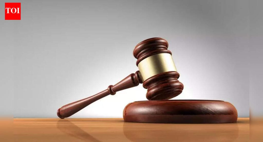 तिच्यावर लैंगिक अत्याचार झाले नसल्याचे कोर्टात सांगितल्यानंतर मुलीवर बलात्कार केल्याच्या आरोपातून पुरुषाची निर्दोष मुक्तता
