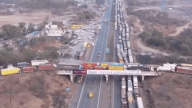 पहा: पुणे-मुंबई द्रुतगती मार्गावर 32 तासांच्या वाहतूक कोंडीची भीषणता ड्रोनने टिपली