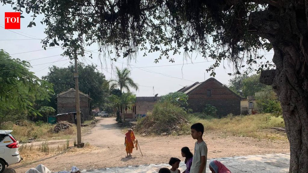 पुण्याच्या नवीन विमानतळ प्रकल्पासाठी पुरंदरच्या शेतकऱ्यांना जमीन संमतीपत्रे सादर करण्यासाठी 10 जूनची अंतिम मुदत