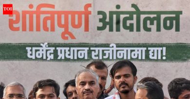 दिपके यांच्या 5-सूत्री घोषणापत्रात पेपर लीक, रद्द झालेल्या परीक्षा आणि निकाल विलंबाची भरपाई मागितली आहे.