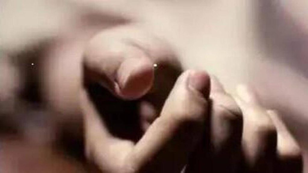 बिल्डिंग कॉन्ट्रॅक्टरचा आत्महत्या, 14 जणांवर गुन्हा | पुणे बातम्या