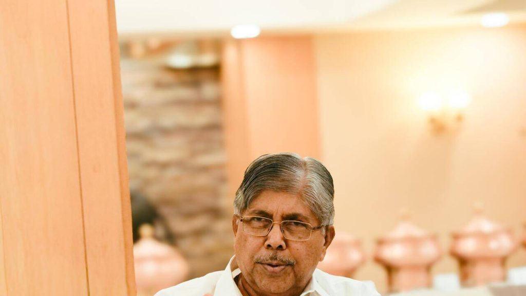 SPPU शिक्षक भरती डिसेंबरपर्यंत, कायदा महाविद्यालयांना बार कौन्सिल ऑफ इंडियाच्या मान्यतेसाठी सहा महिन्यांचा कालावधी पुणे बातम्या